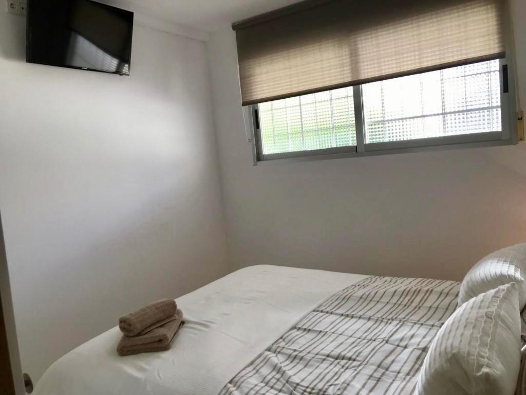 Los Fernandos, 1St Line Beachfront Poniente, 2 Bedroom Apartment Ocean Terrace بينايدورم المظهر الخارجي الصورة