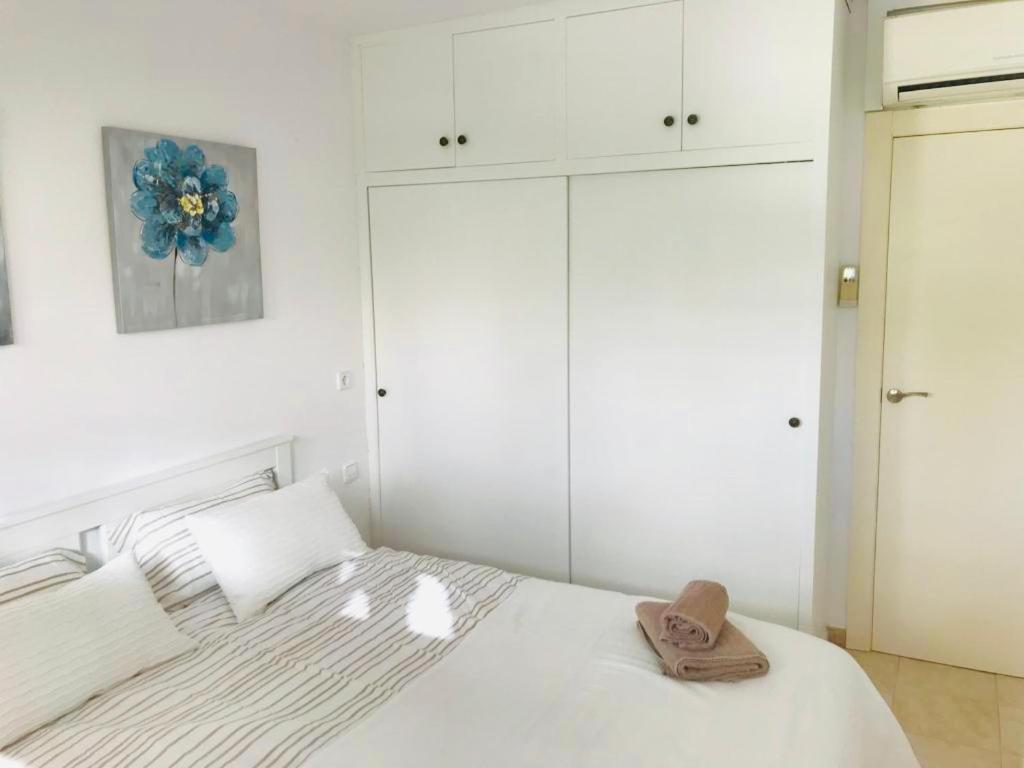 Los Fernandos, 1St Line Beachfront Poniente, 2 Bedroom Apartment Ocean Terrace بينايدورم المظهر الخارجي الصورة