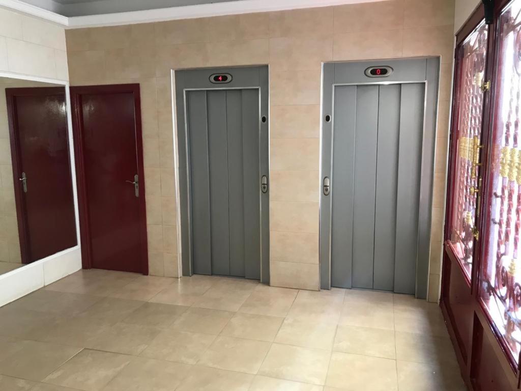 Los Fernandos, 1St Line Beachfront Poniente, 2 Bedroom Apartment Ocean Terrace بينايدورم المظهر الخارجي الصورة