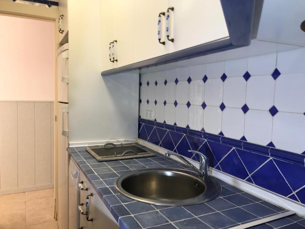 Los Fernandos, 1St Line Beachfront Poniente, 2 Bedroom Apartment Ocean Terrace بينايدورم المظهر الخارجي الصورة