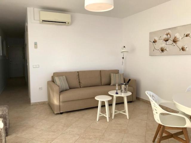 Los Fernandos, 1St Line Beachfront Poniente, 2 Bedroom Apartment Ocean Terrace بينايدورم المظهر الخارجي الصورة