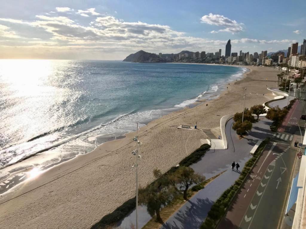 Los Fernandos, 1St Line Beachfront Poniente, 2 Bedroom Apartment Ocean Terrace بينايدورم المظهر الخارجي الصورة