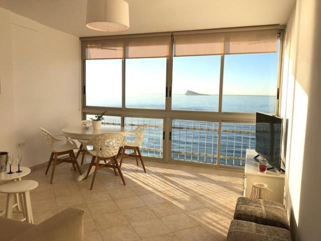 Los Fernandos, 1St Line Beachfront Poniente, 2 Bedroom Apartment Ocean Terrace بينايدورم المظهر الخارجي الصورة