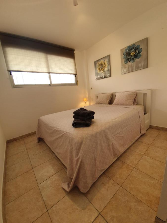 Los Fernandos, 1St Line Beachfront Poniente, 2 Bedroom Apartment Ocean Terrace بينايدورم المظهر الخارجي الصورة