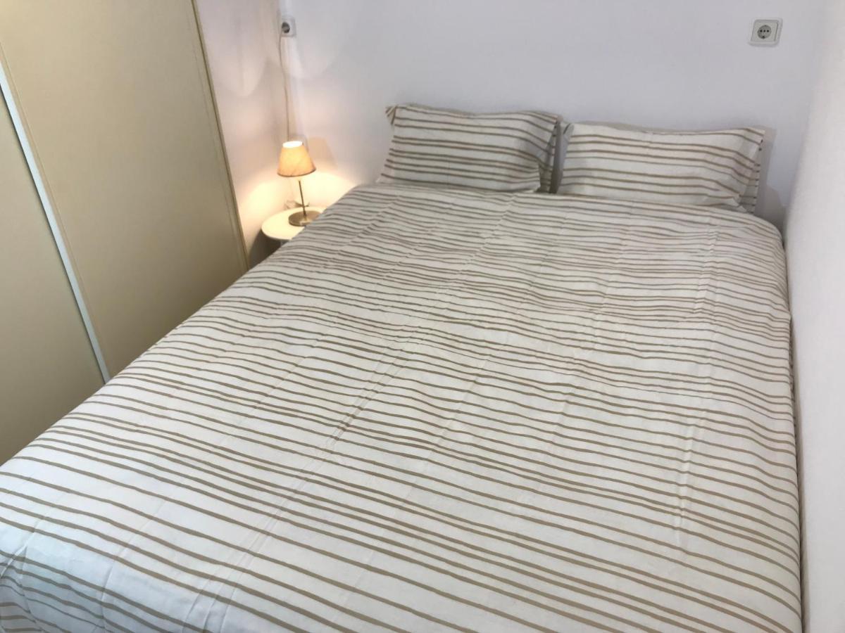 Los Fernandos, 1St Line Beachfront Poniente, 2 Bedroom Apartment Ocean Terrace بينايدورم المظهر الخارجي الصورة